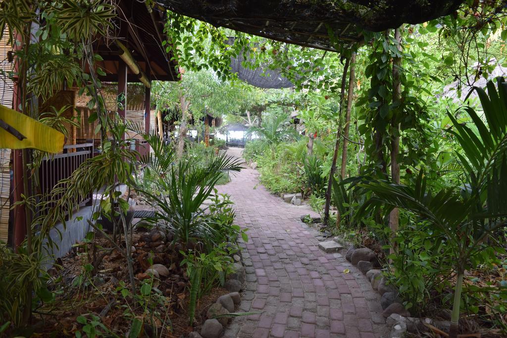 Ana Warung & Bungalows Gili Meno Ngoại thất bức ảnh