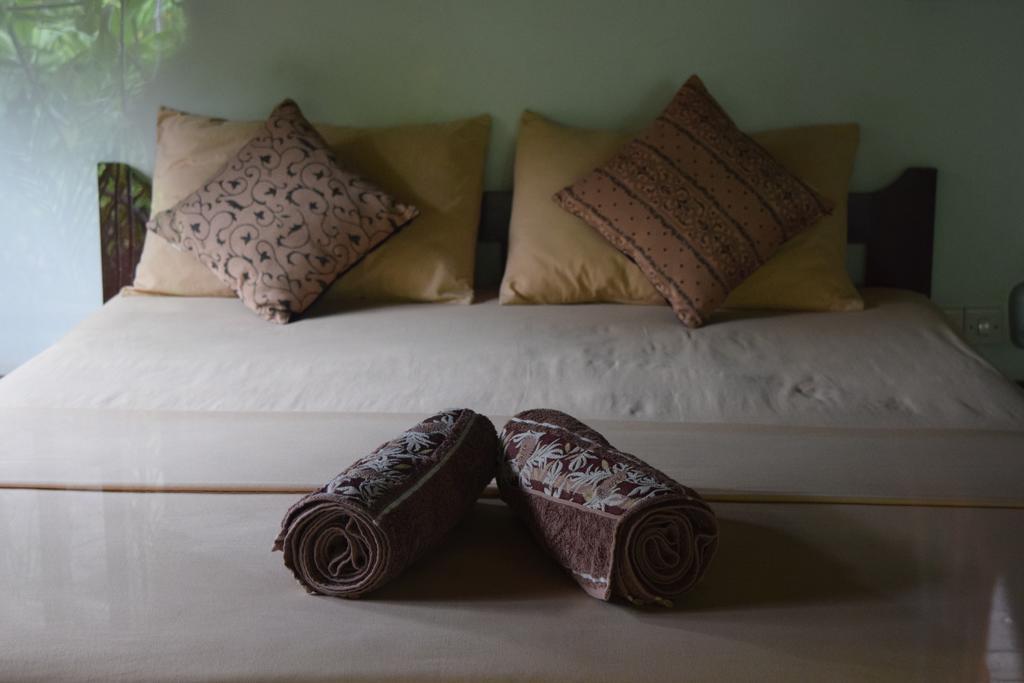 Ana Warung & Bungalows Gili Meno Ngoại thất bức ảnh